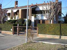 Villa a Mattoni a Faccia Vista Reggio Emilia Villa a Mattoni a Faccia Vista Reggio Emilia